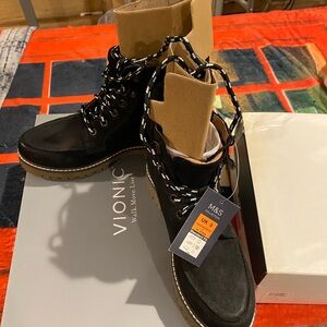 NIB Marks and Spencer Women's Black Lace-Up Booties UK3 USA 5